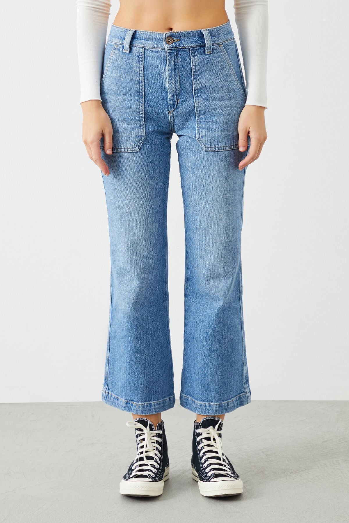 Front view of Leyl Crop Flare Fit Jeans in a light blue wash.