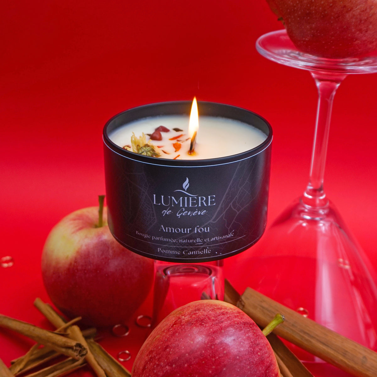 Lit Amour Fou Candle by Swiss Brand Lumiere de Geneve